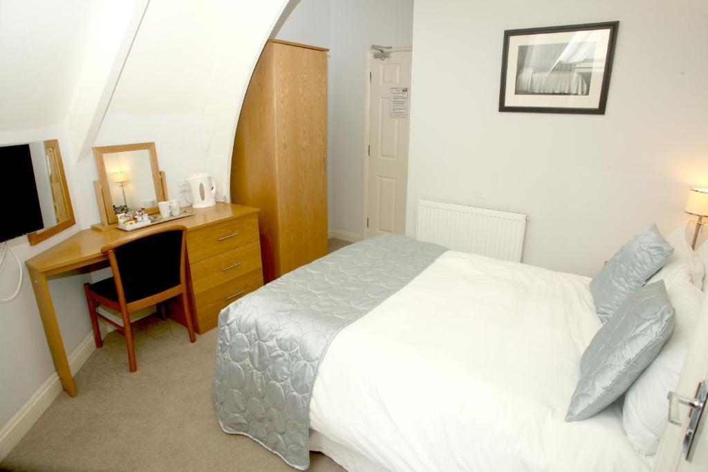 Cliff Lawn Hotel Leeds  Zimmer foto