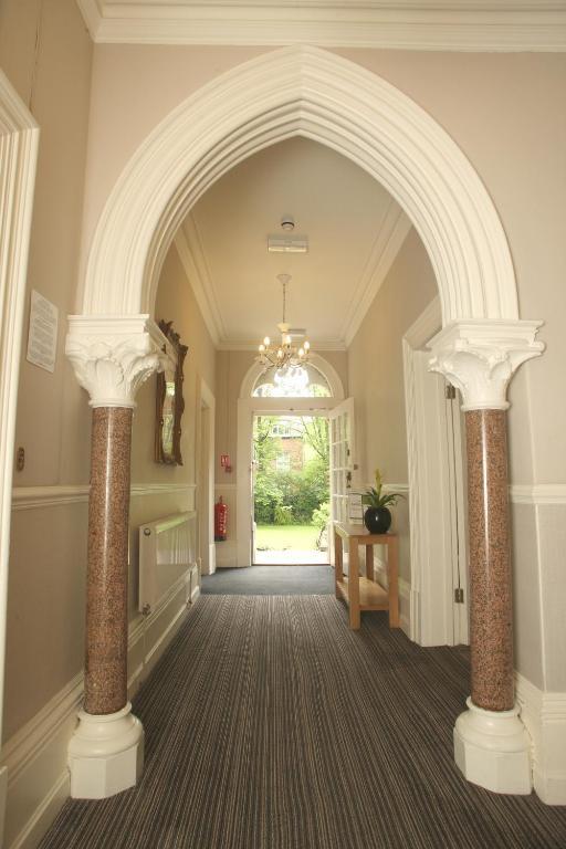 Cliff Lawn Hotel Leeds  Exterior foto